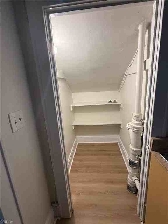 751 Shirley Ave #3 - Photo 5 of 9