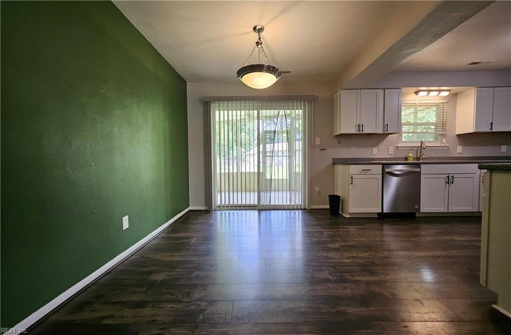 3413 Newport Dr - Photo 7 of 23