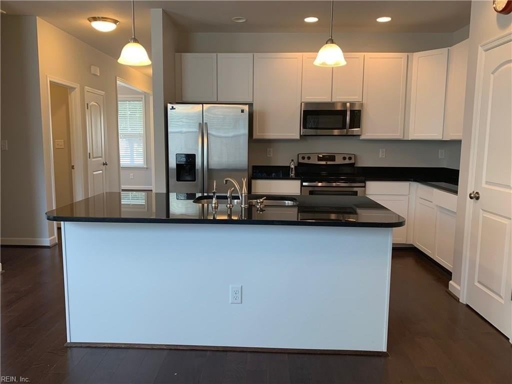 1005 Marble Walke Way - Photo 5 of 10