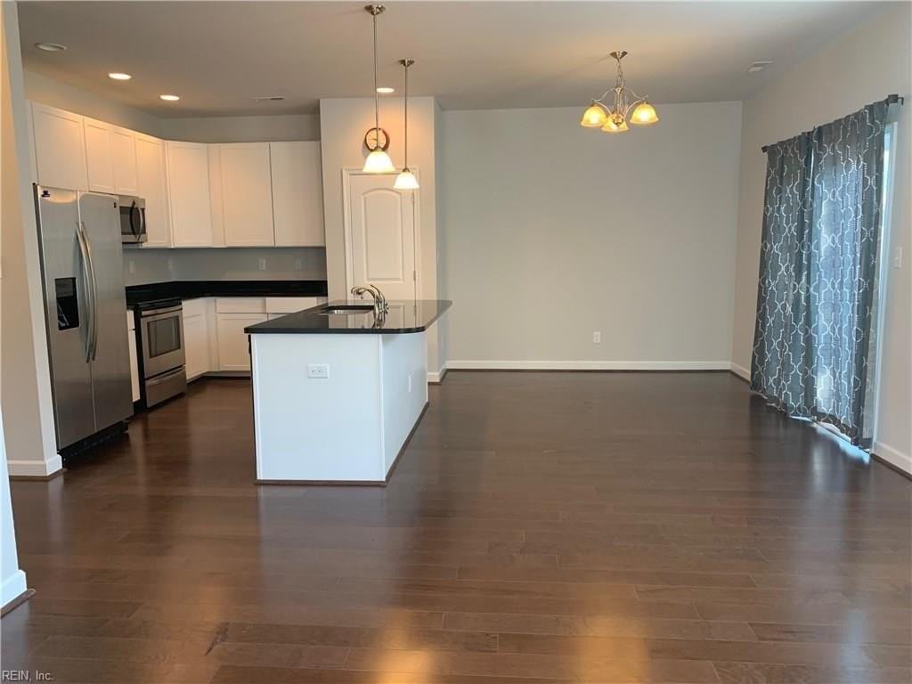 1005 Marble Walke Way - Photo 6 of 10