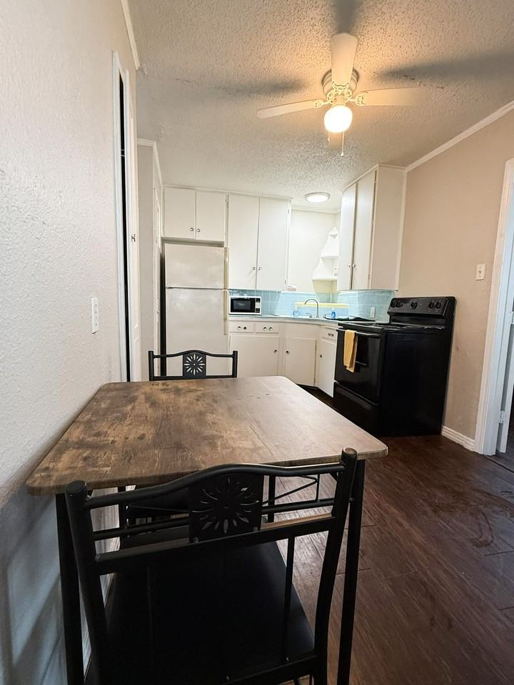 Bomar Ave - Photo 3 of 7