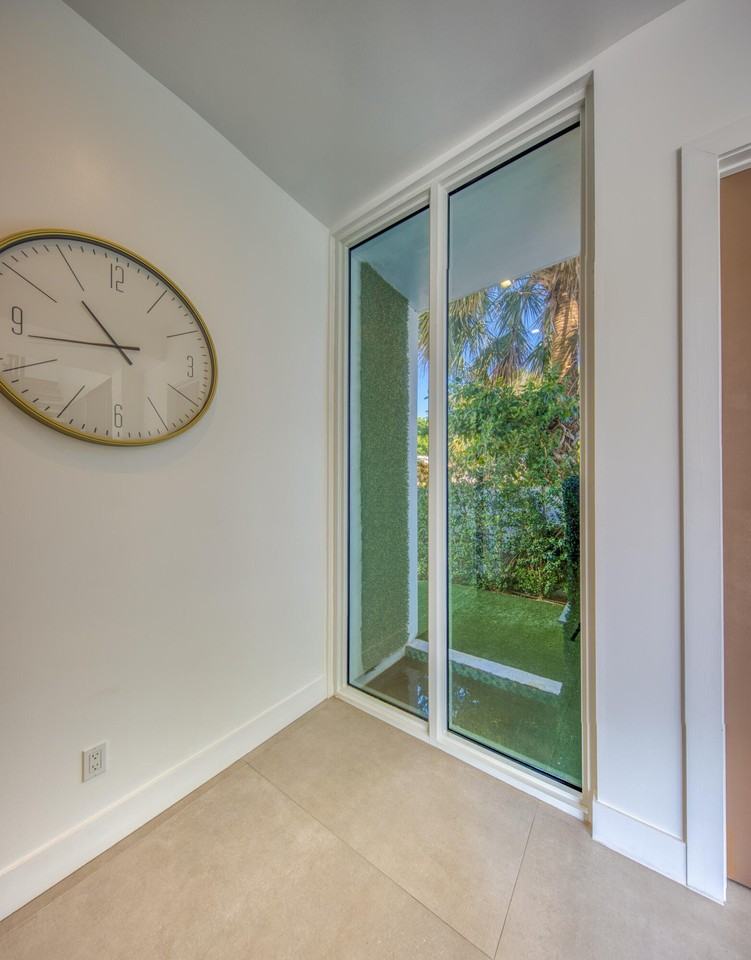 714 6th Ave N #1 - Photo 4 of 49