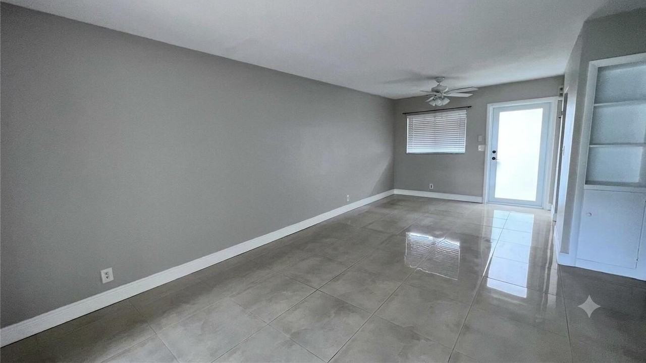 960 Crystal Lake Dr #104 - Photo 7 of 9