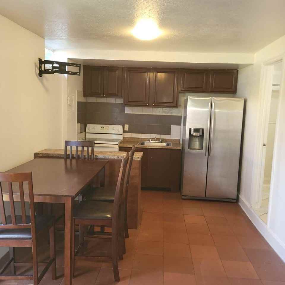 112 Newton Rd #BACK - Photo 3 of 11