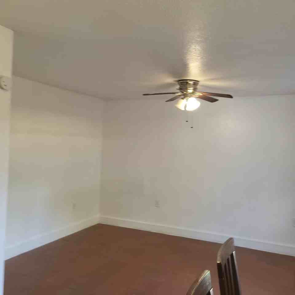 112 Newton Rd #BACK - Photo 4 of 11