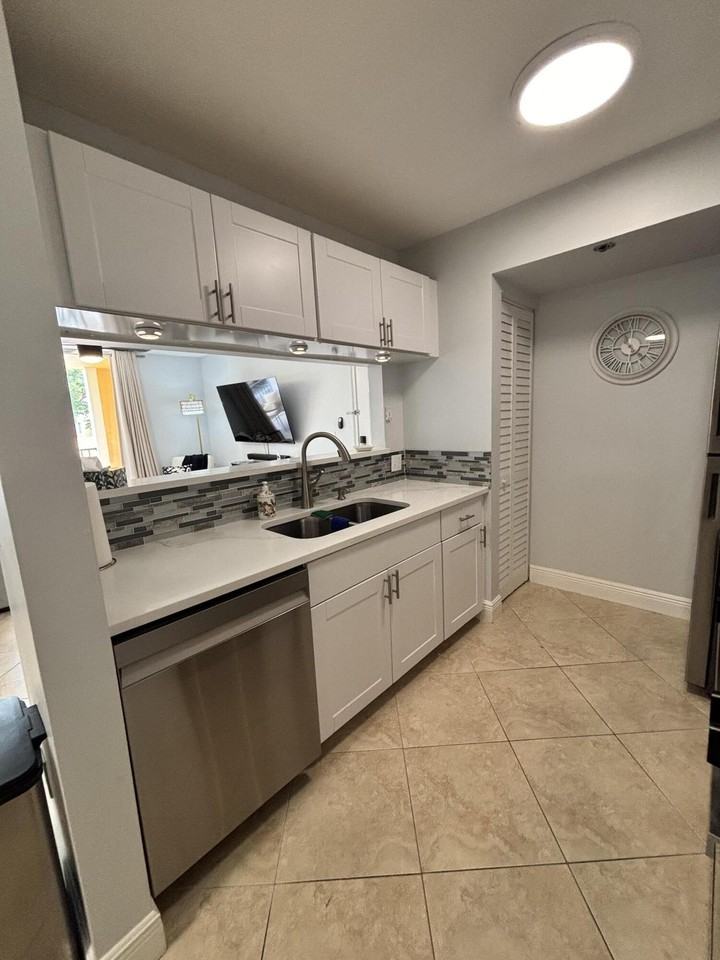 123 Yacht Club Way #207 - Photo 3 of 50