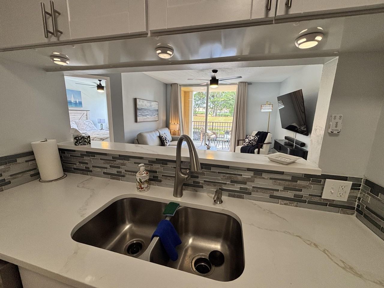 123 Yacht Club Way #207 - Photo 4 of 50