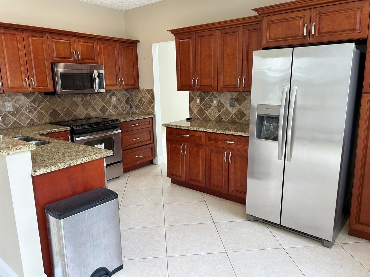 16404 Nw 19th St - Photo 2 of 20