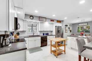 912 Blueberry Dr - Photo 1 of 1