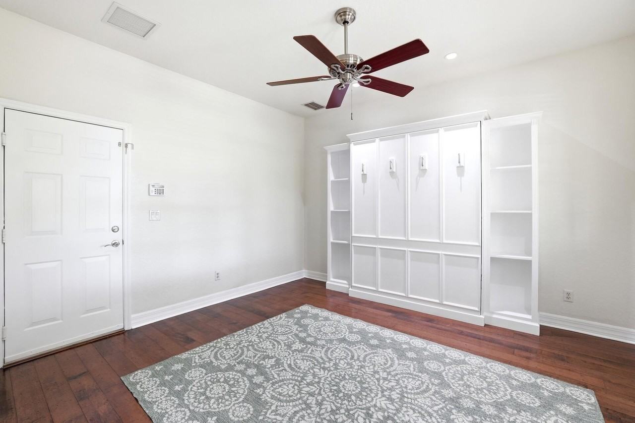 127 E Thatch Palm Cir - Photo 4 of 21