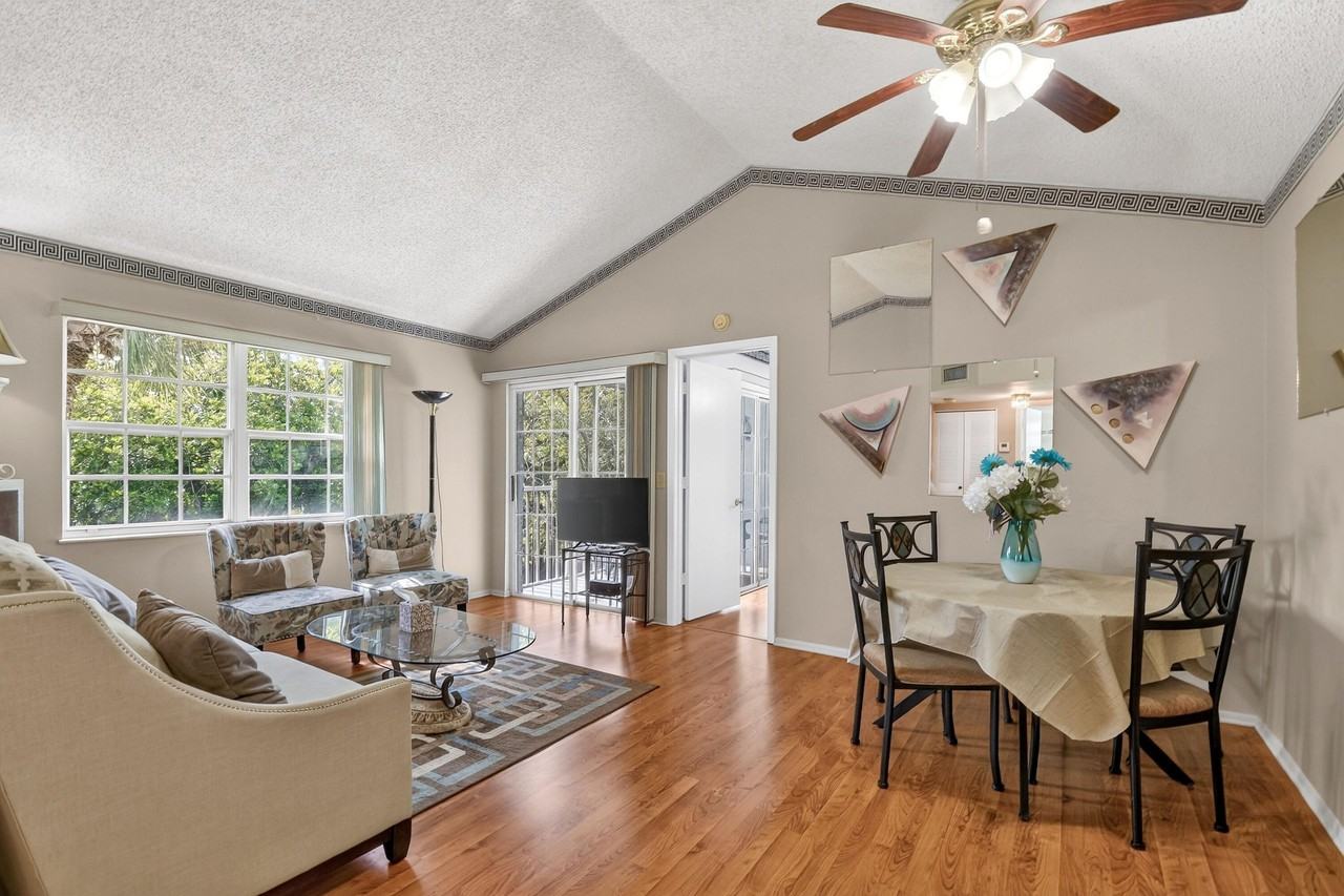 1606 Se Green Acres Cir #S203 - Photo 5 of 22