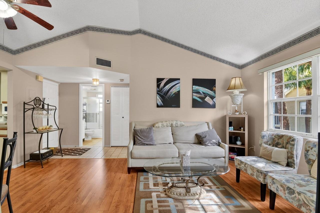 1606 Se Green Acres Cir #S203 - Photo 6 of 22