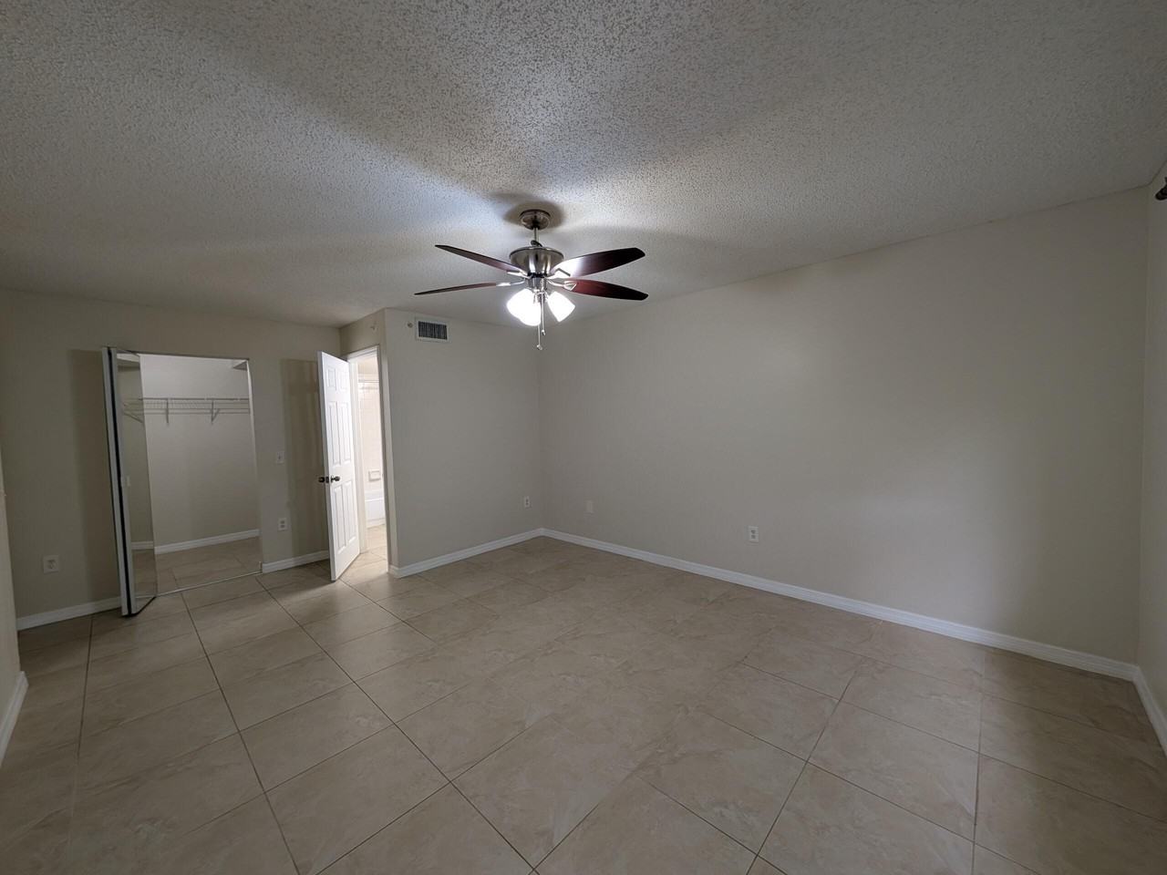 5011 Wiles Rd #208 - Photo 7 of 23