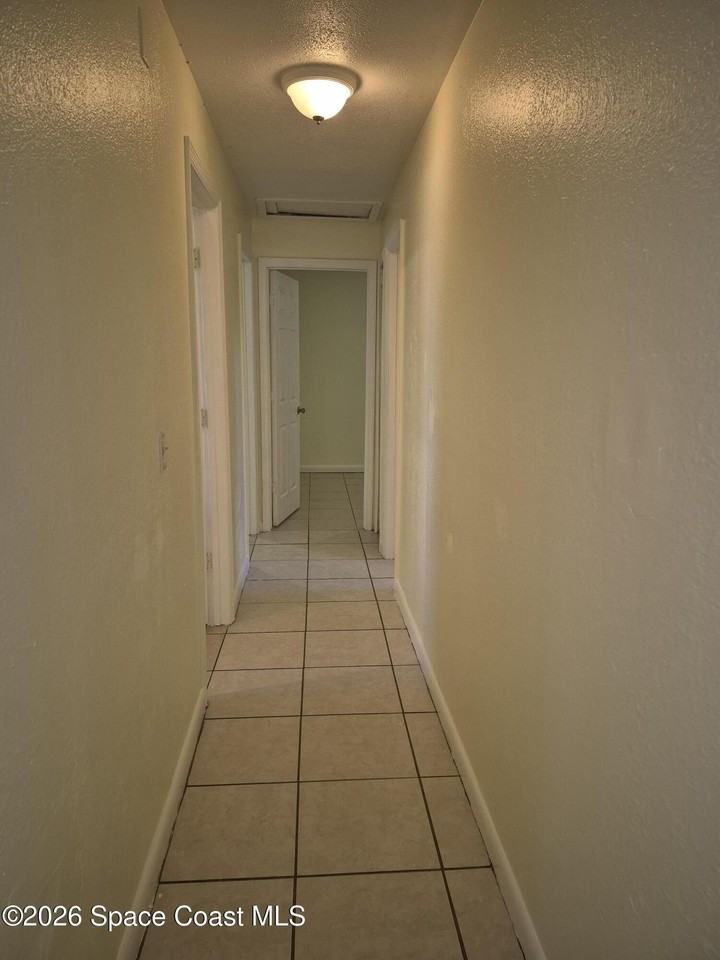 819 Cedar Dr - Photo 6 of 13