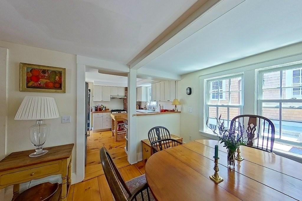 12 Sherman St - Photo 5 of 37