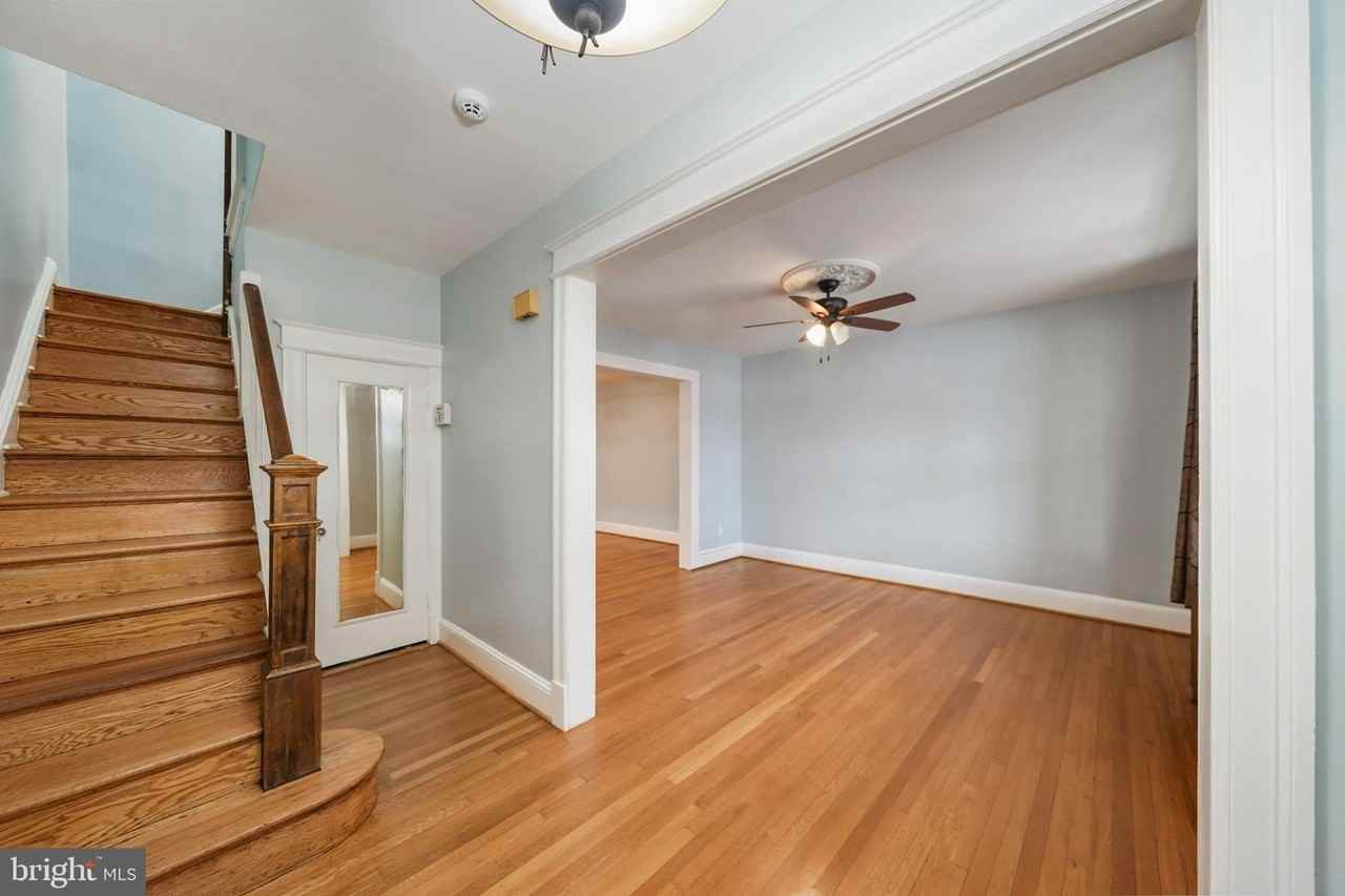 7139 Georgia Ave Nw - Photo 3 of 36