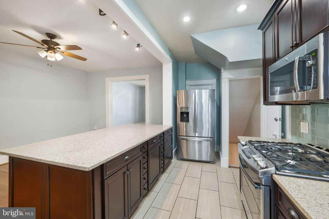 7139 Georgia Ave Nw - Photo 7 of 36