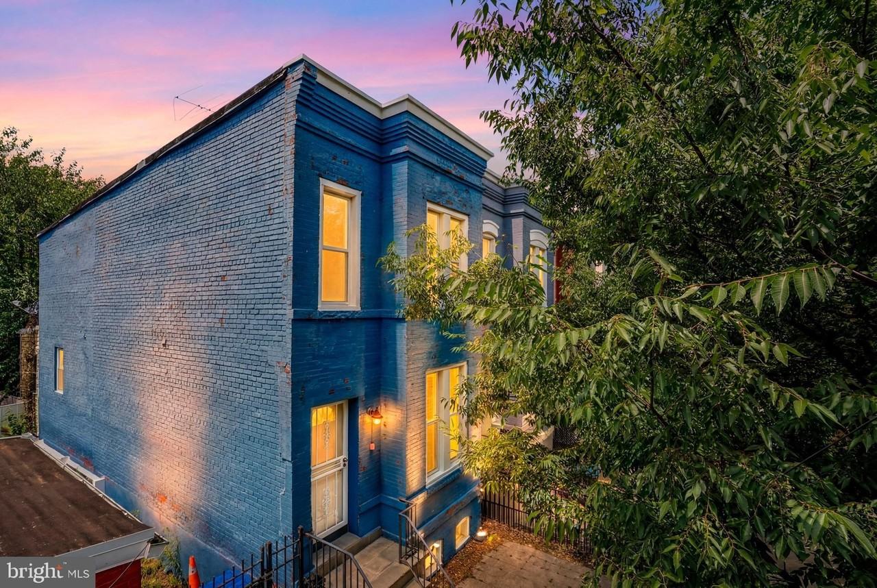 1102 Trinidad Ave Ne - Photo 2 of 30