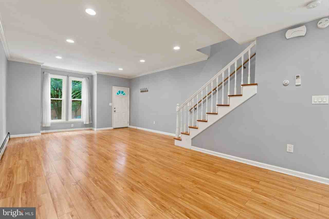 1102 Trinidad Ave Ne - Photo 6 of 30