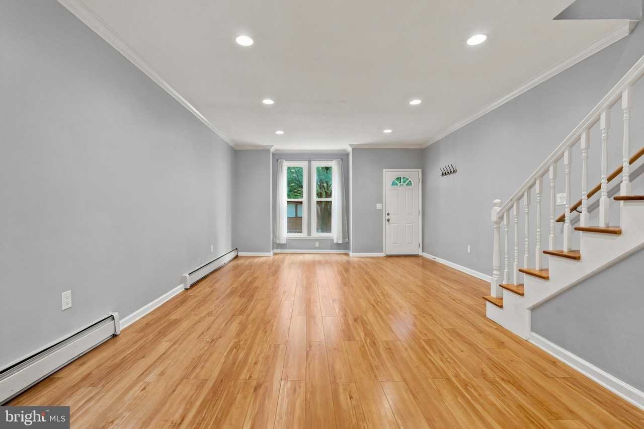 1102 Trinidad Ave Ne - Photo 7 of 30