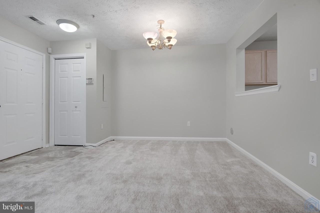 50 Amberstone Ct Apt A #50A - Photo 6 of 18