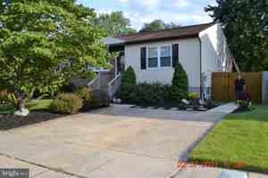 featured image of 837 Turf Valley Dr