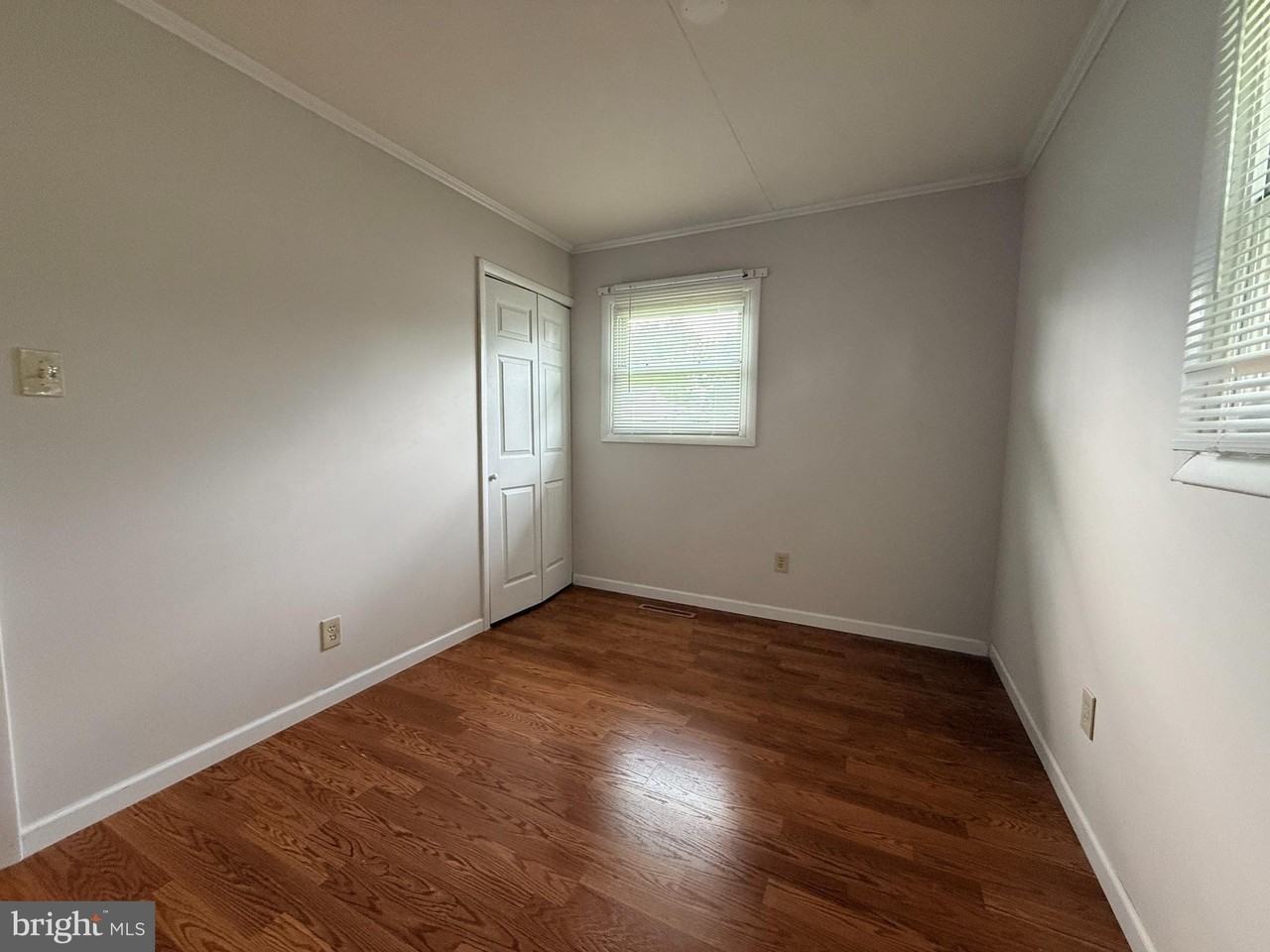 316 Queen St - Photo 6 of 18