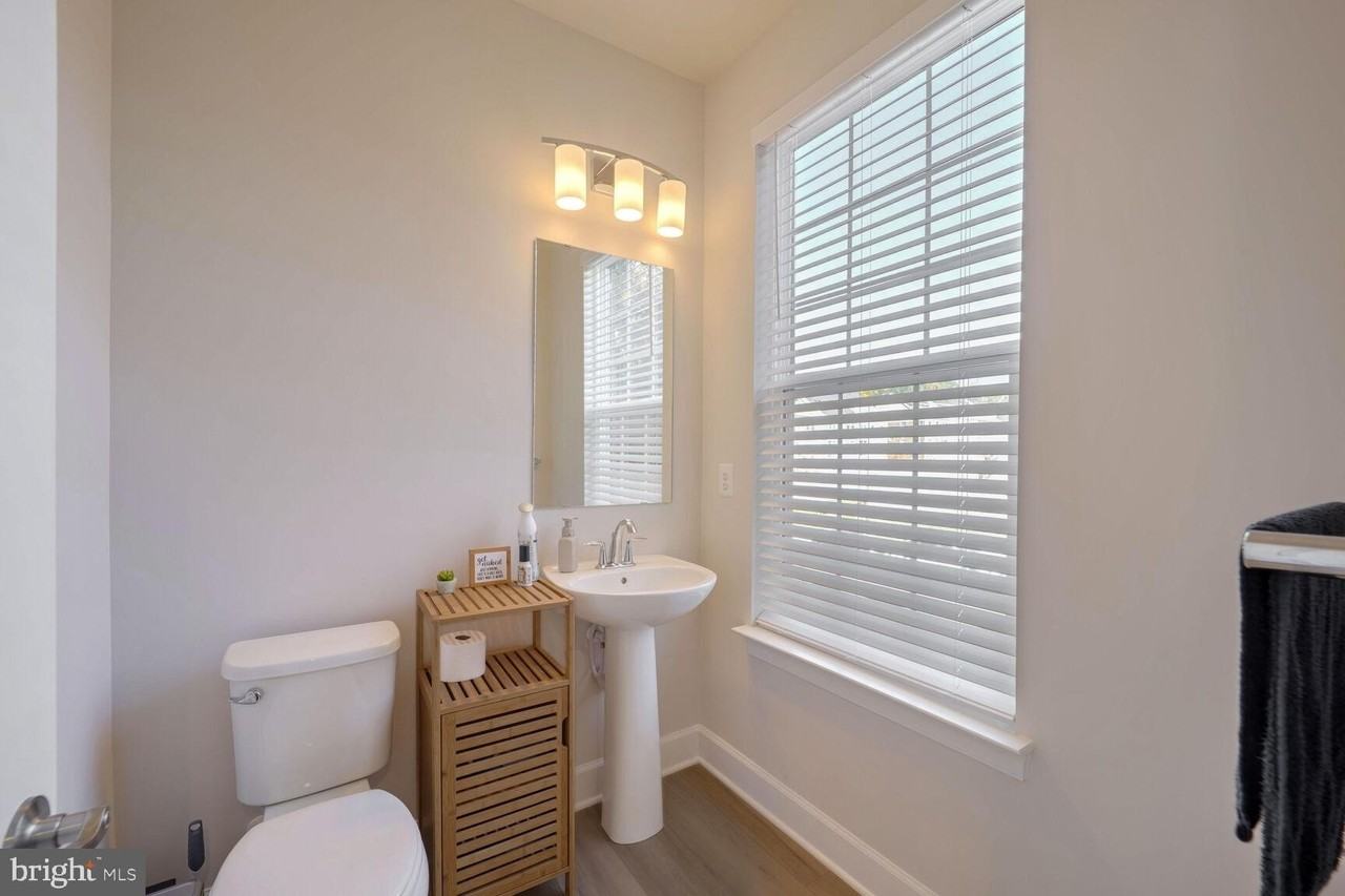 10864 Foxtrot Cir - Photo 5 of 24
