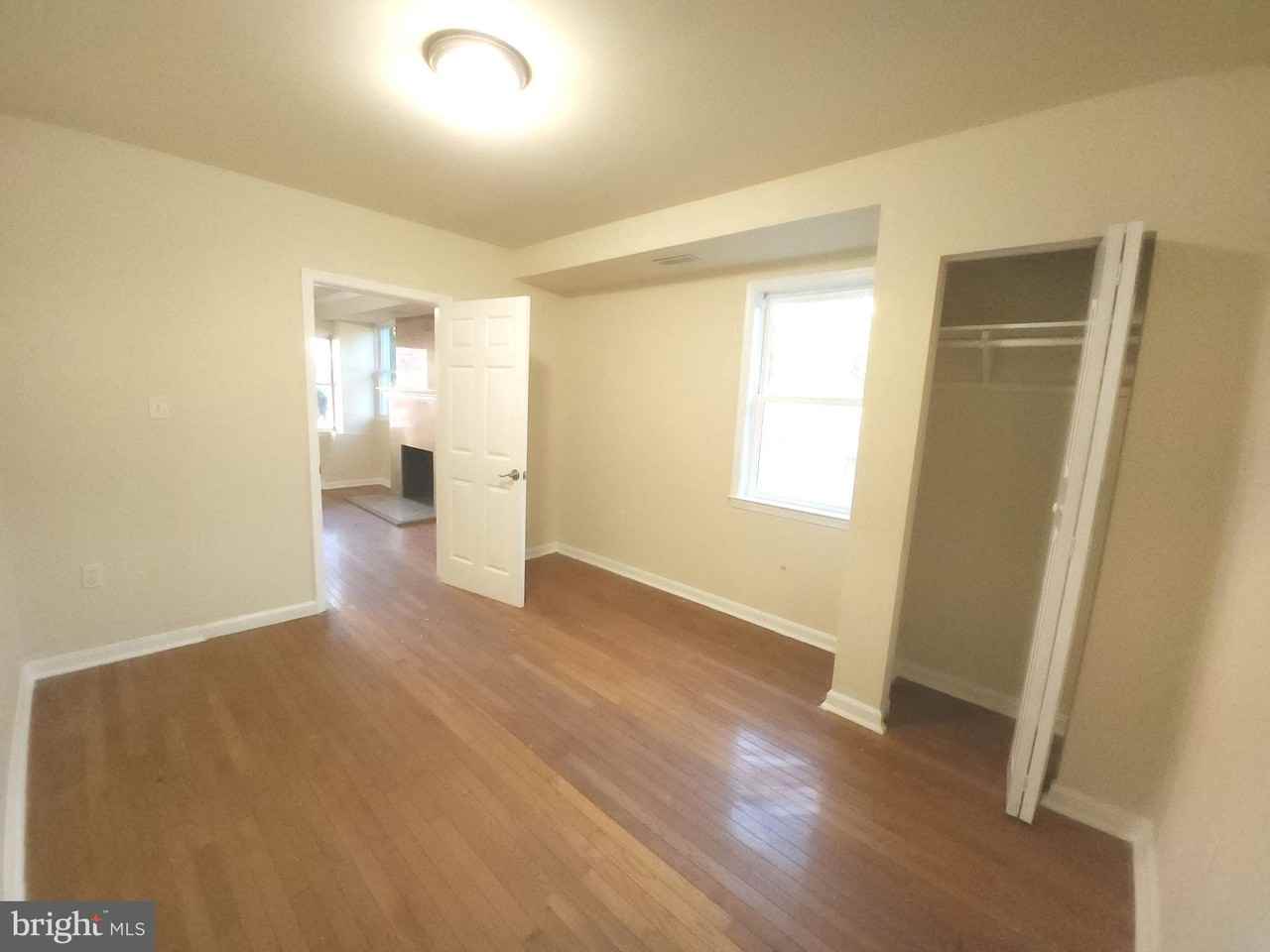 5023 Emo St - Photo 7 of 20