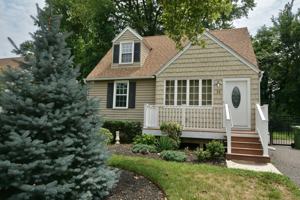 featured image of 11 Massachusetts Ave