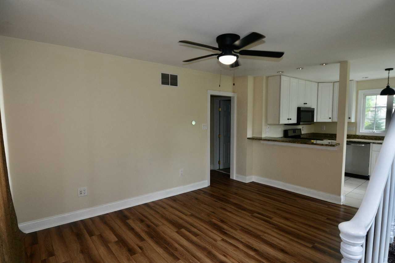 11 Massachusetts Ave - Photo 3 of 21
