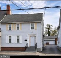 featured image of 276 E Broadway #A