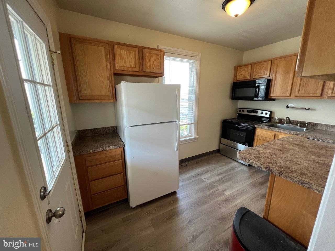 116 S Front St #3 - Photo 5 of 12