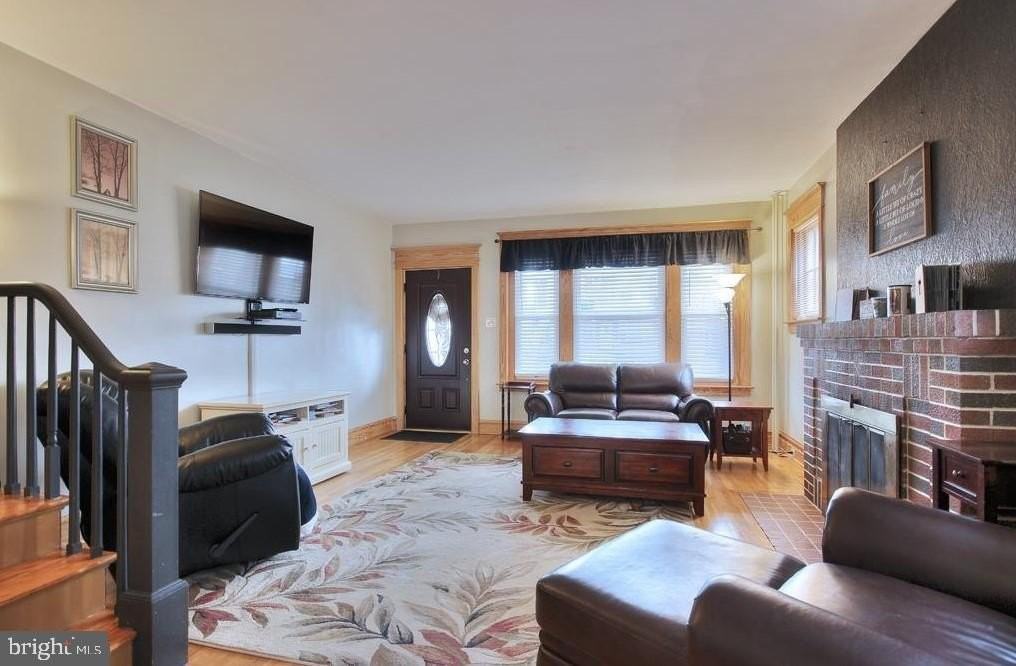 1132 N 21st St - Photo 4 of 16