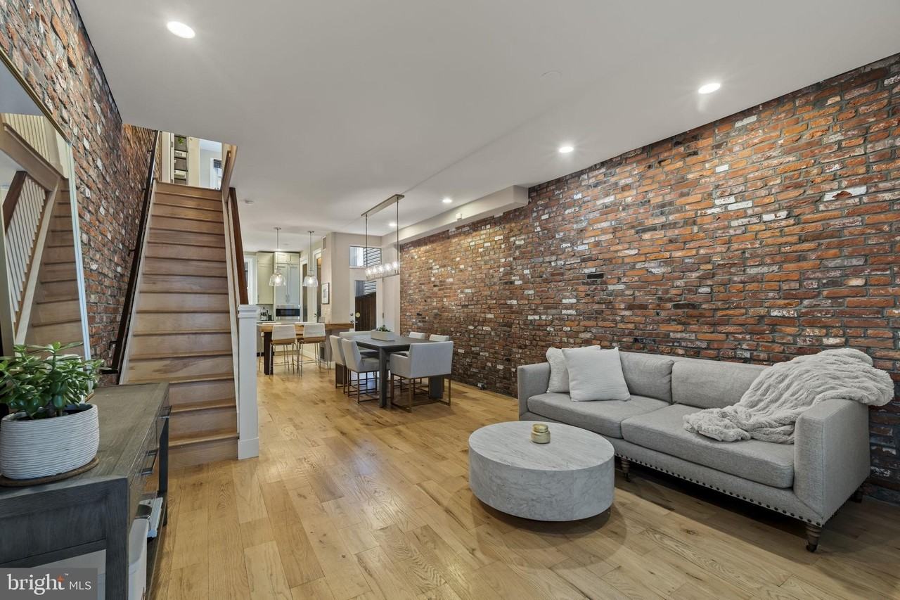 729 S 15th St - Photo 4 of 35