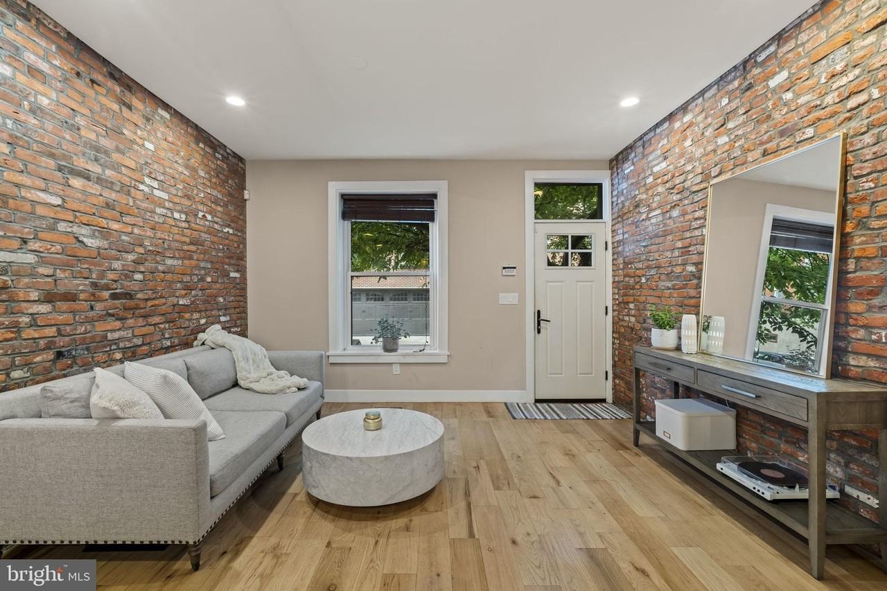 729 S 15th St - Photo 6 of 35