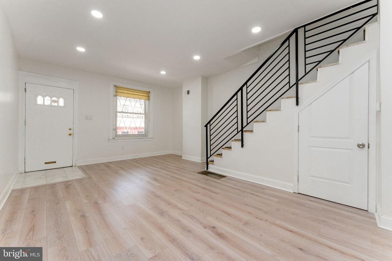 7 S 53rd St - Photo 4 of 28