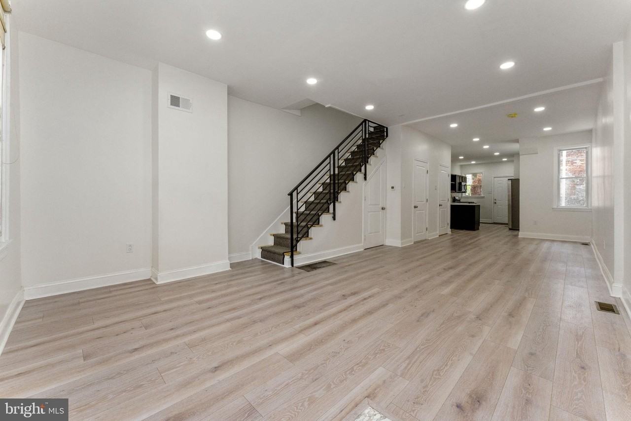 7 S 53rd St - Photo 5 of 28