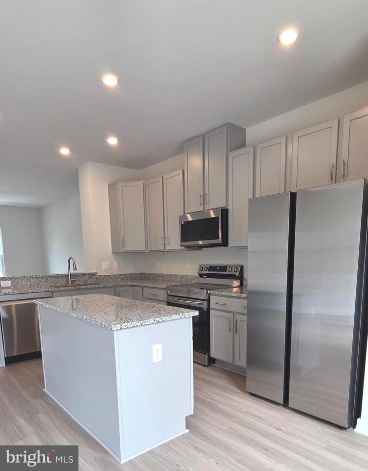 105 Boone Ct - Photo 5 of 15