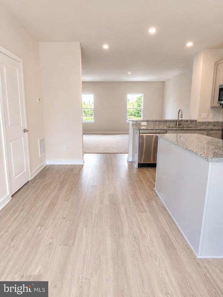 105 Boone Ct - Photo 6 of 15