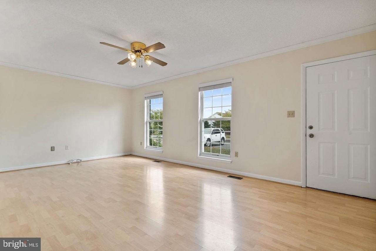 612 Emily Ln - Photo 5 of 14