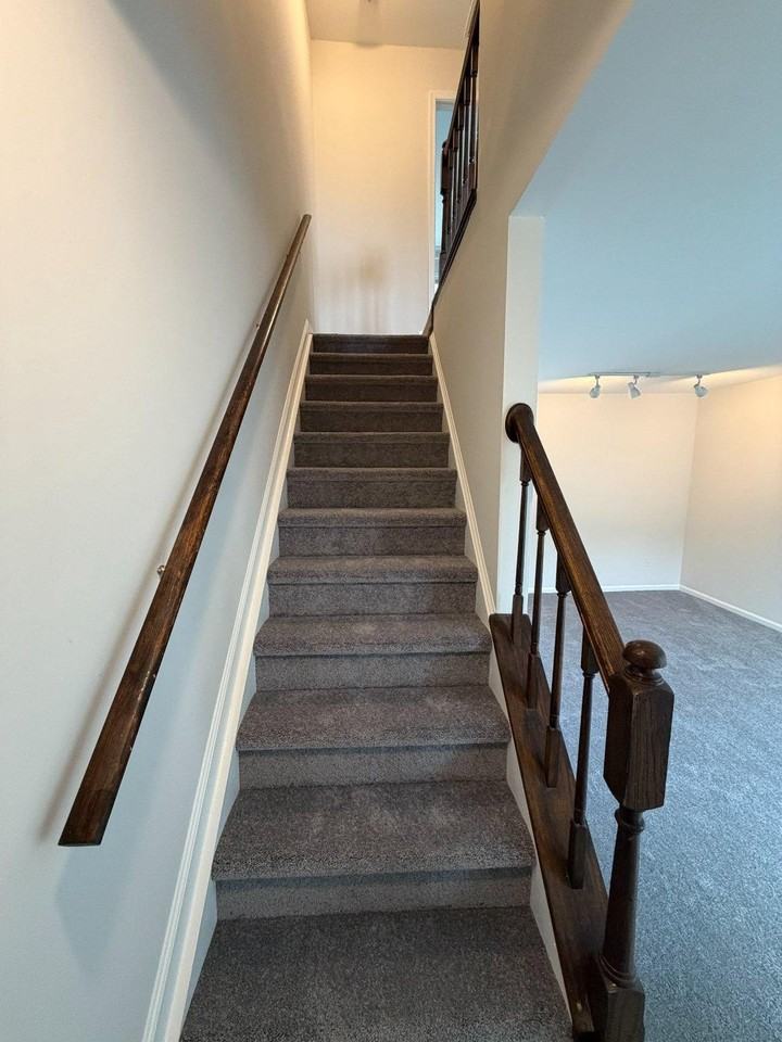 310 Lancaster Sq - Photo 7 of 17