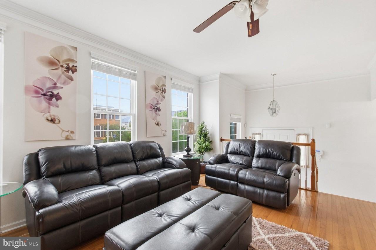 25653 America Sq - Photo 6 of 42