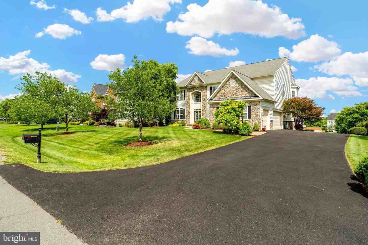 22374 Dolomite Hills Dr - Photo 2 of 50