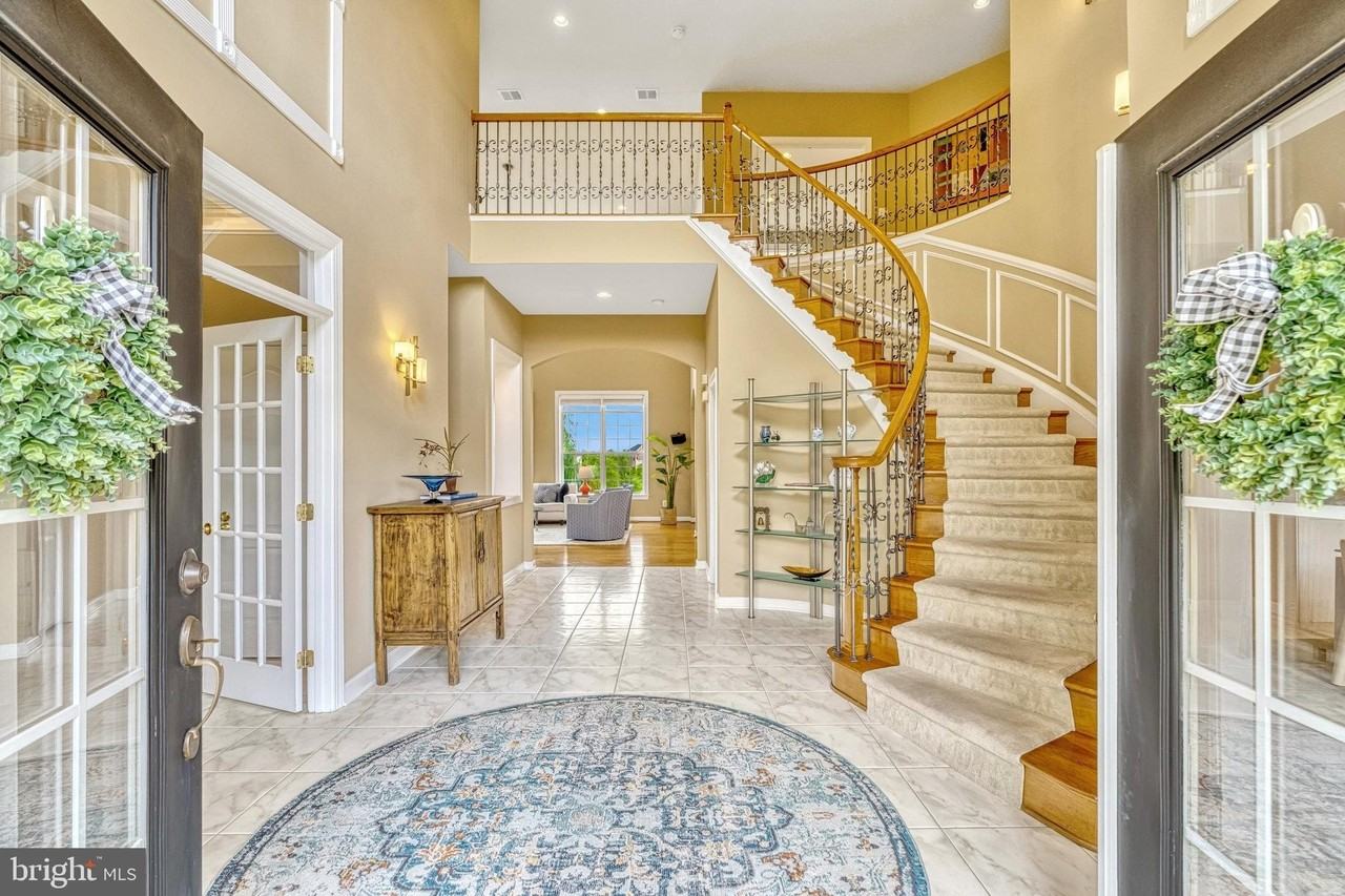 22374 Dolomite Hills Dr - Photo 4 of 50