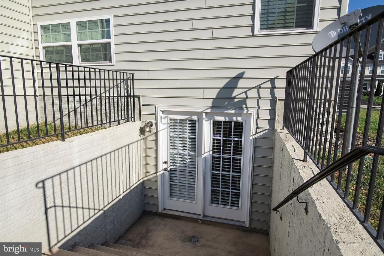 12908 Hoadly Manor Dr - Photo 3 of 13