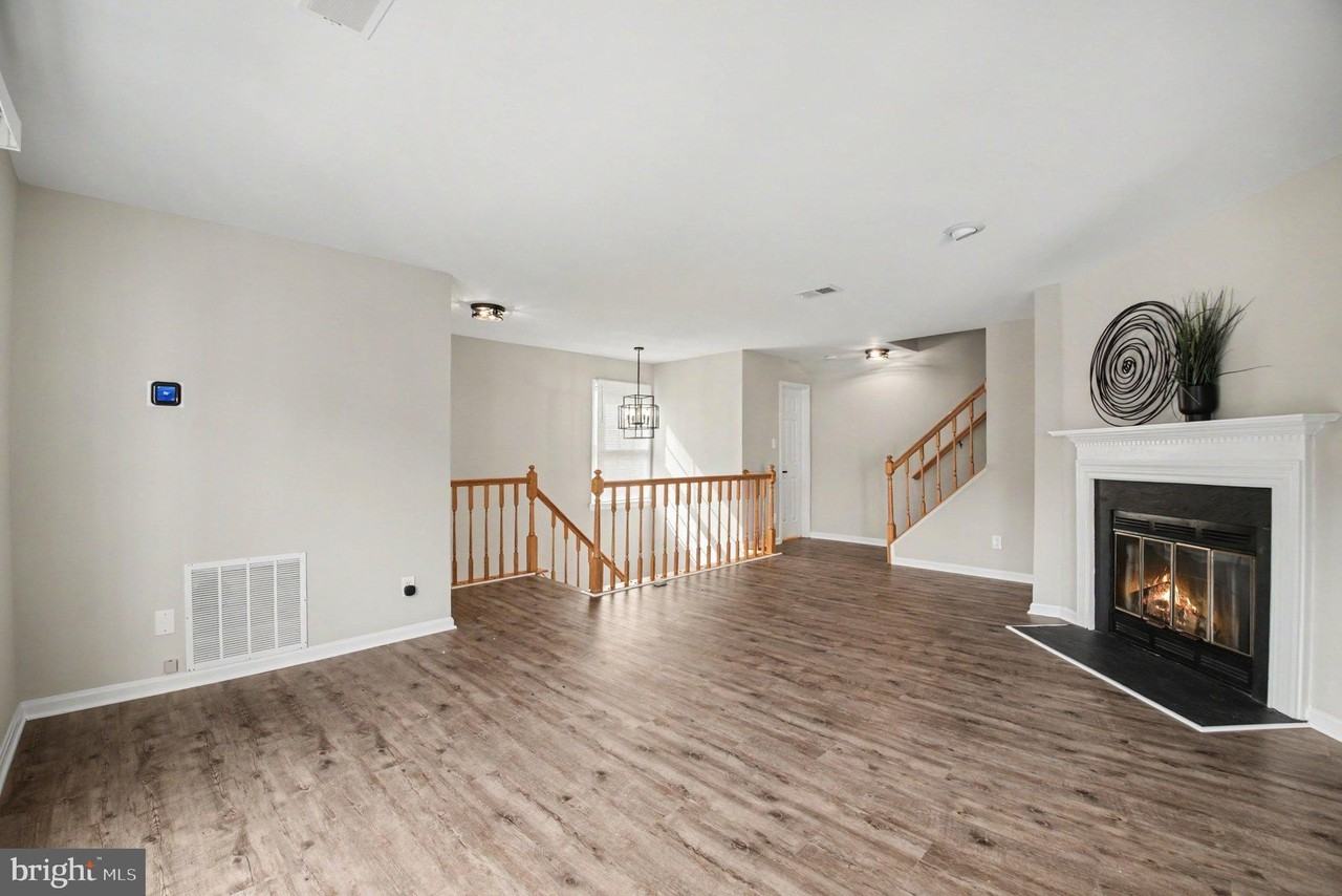 12554 Kempston Ln - Photo 7 of 28