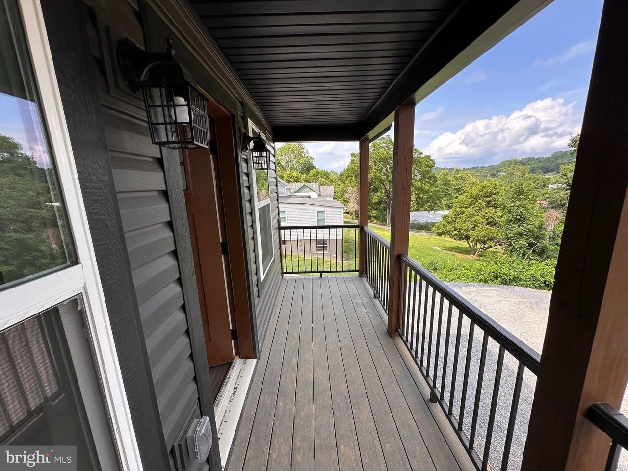 33A ET ANDREWS WAY - Photo 5 of 9