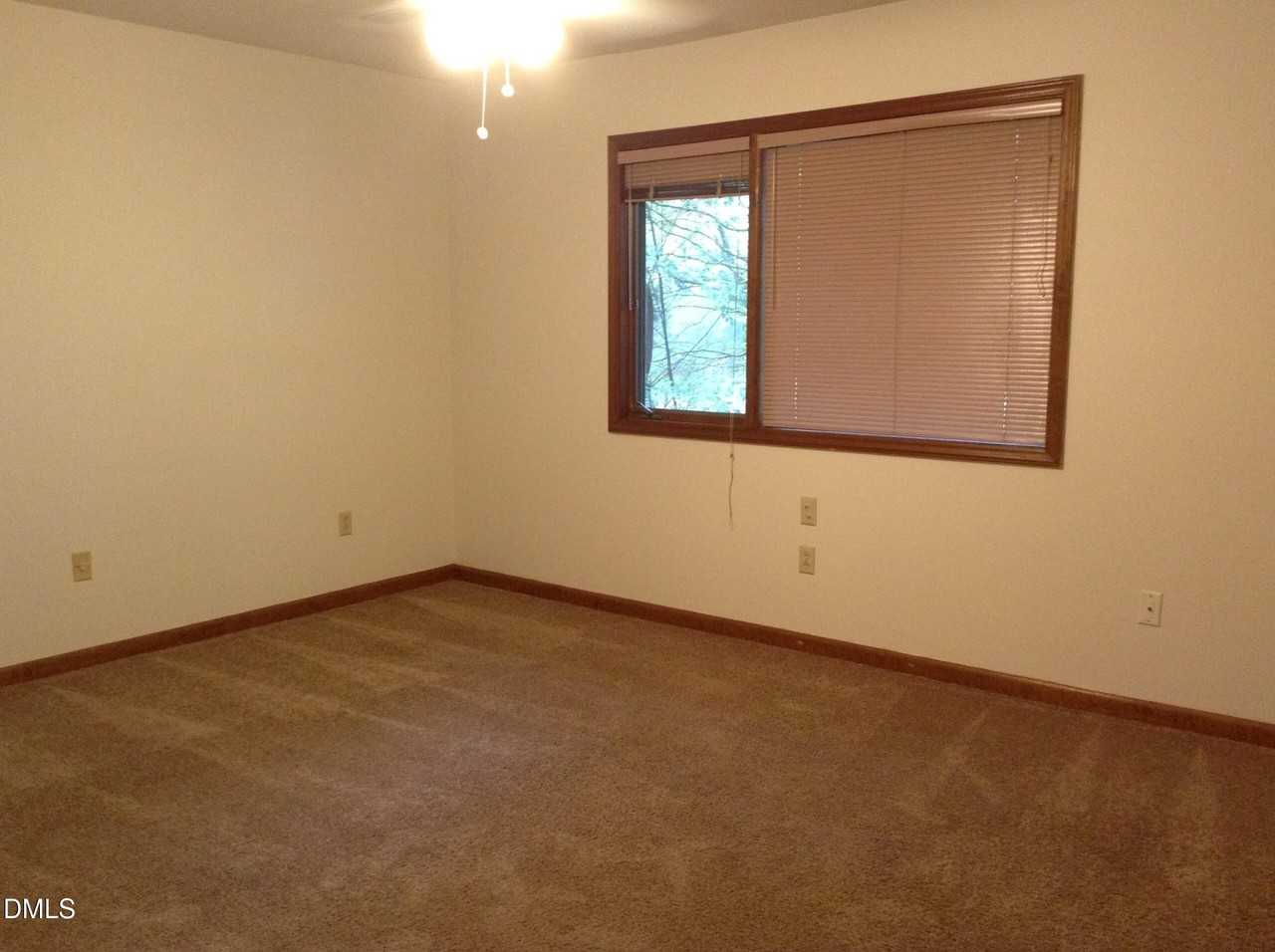 4302 Hunters Club Dr - Photo 7 of 9