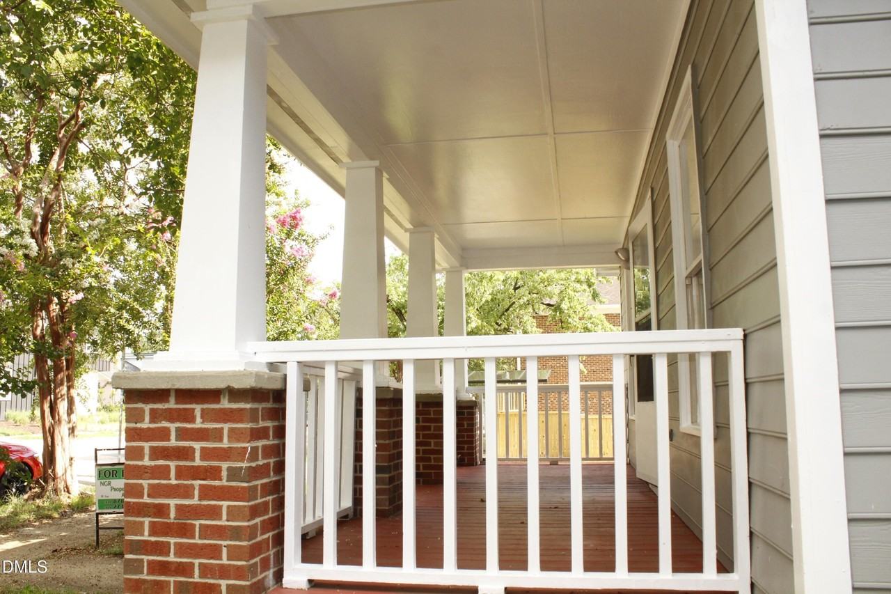 310 S East St - Photo 4 of 12